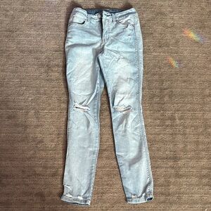 Arizona Jean Company Light Blue Ripped Skinny Jeans